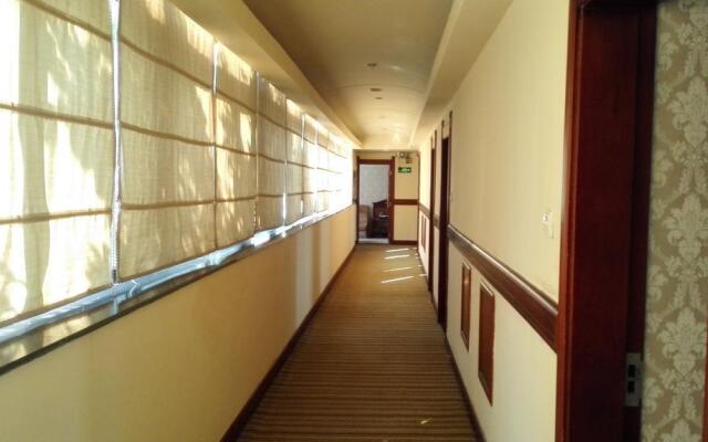 Zhenxing Hotel