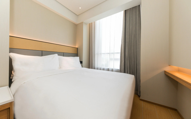 Ji Hotel Shanghai Hongqiao Gubei Fortune Center