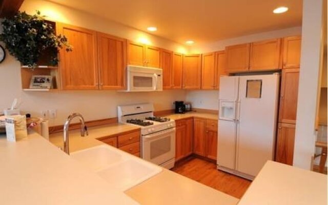 Saddle Ridge Townhomes