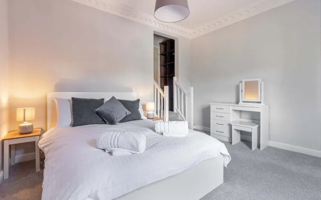 Host Stay Droitwich Road Dwelling