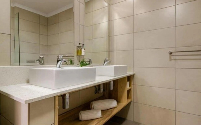 The Ridge Guesthouse