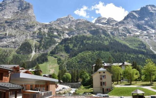 Apartment En Plein Centre Avec Balcon 1