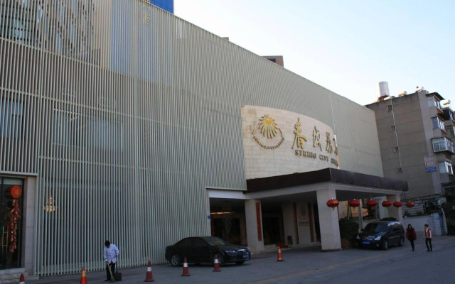 Kunming Spring City Garden Tianhong Hotel