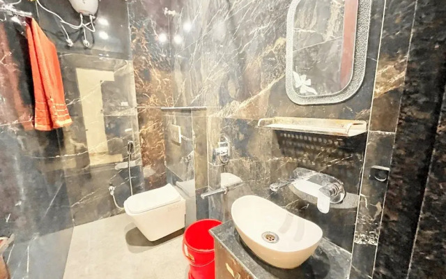 Hotel Sunayana Guest House - Varanasi
