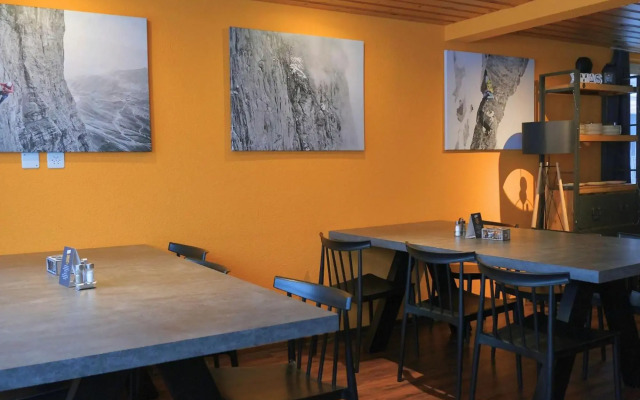 Mountain Hostel - Swiss Hostel