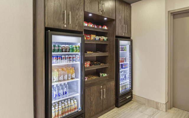Best Western Plus Executive Inn
