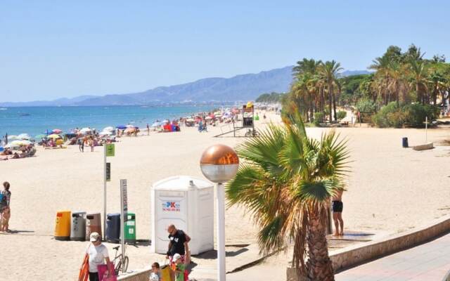 Casa Vista a la Playa Para 8 Personas en Cambrils