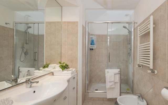 Babuino Superior - Spanish Steps