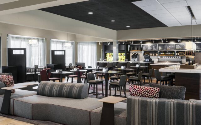 Courtyard by Marriott Chicago O'Hare