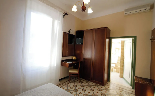 Hotel Villa Pina