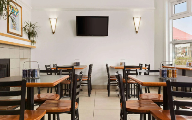 Days Inn by Wyndham Trois-Rivieres