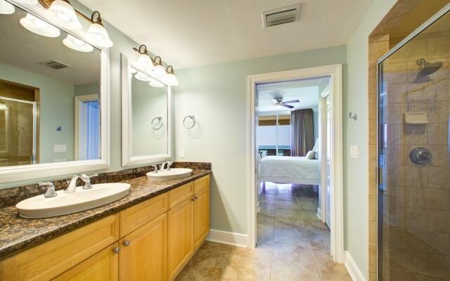 Azure 212 4 Bedroom Condo