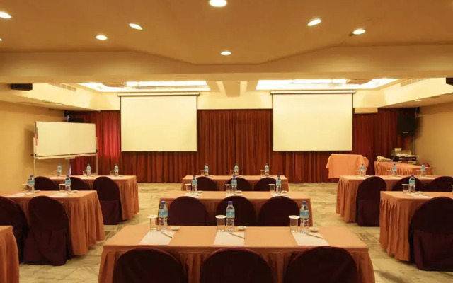 Resort One Hotel
