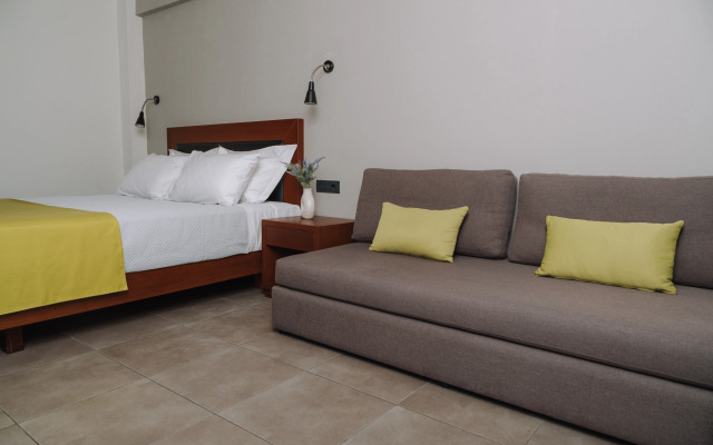 Amphitryon City Hotel