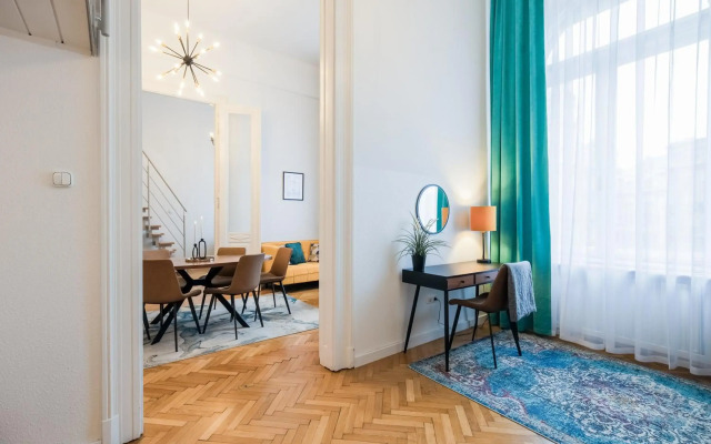 Maverick Apartments