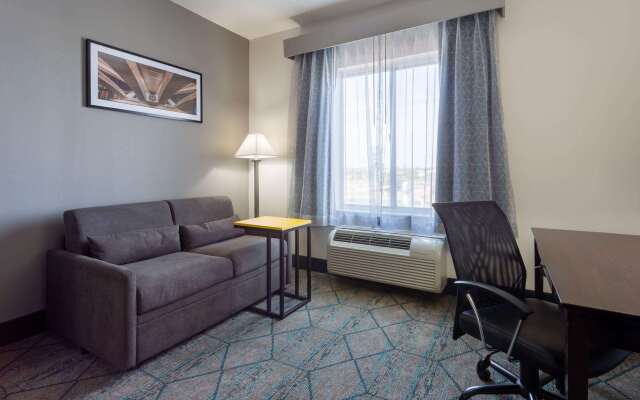 La Quinta Inn & Suites by Wyndham Columbus West - Hilliard