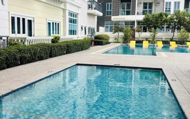 Room-spectacular Escape to Relax and Unw