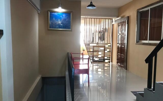 Tangmo House - Hostel
