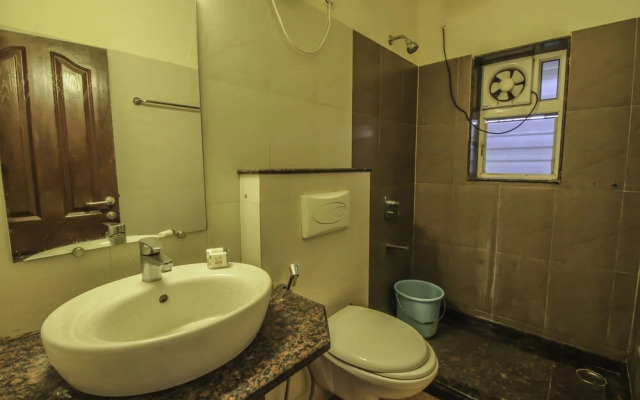 OYO 11729 Home Modern Studio Arpora