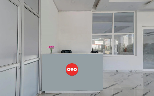 OYO Flagship 80492 Ck Inn