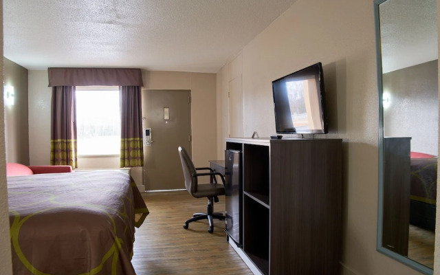 Super 8 Roanoke Rapids