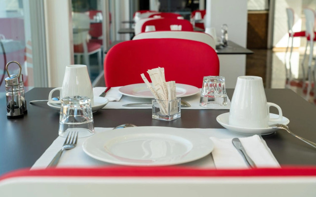 Nash Pratik Hotel