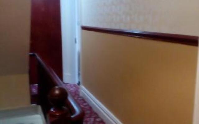 Lynmoore Guest House - BB