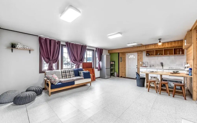 Ganghwa Rodemhouse Pension