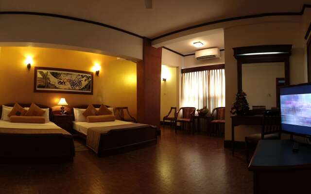 Hotel Sapphire