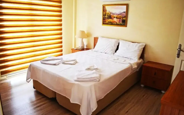 Apartment 3 Bedroom Lake View 3 by Likya Global