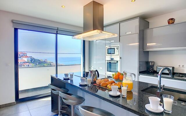 Villa Mar do Norte by MHM