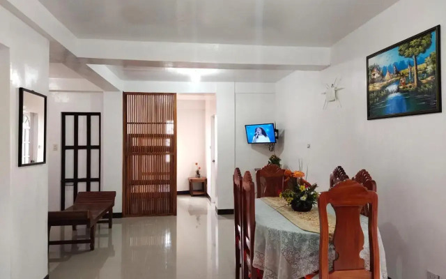 Vacation House in Baguio with Amazing Sunset Views