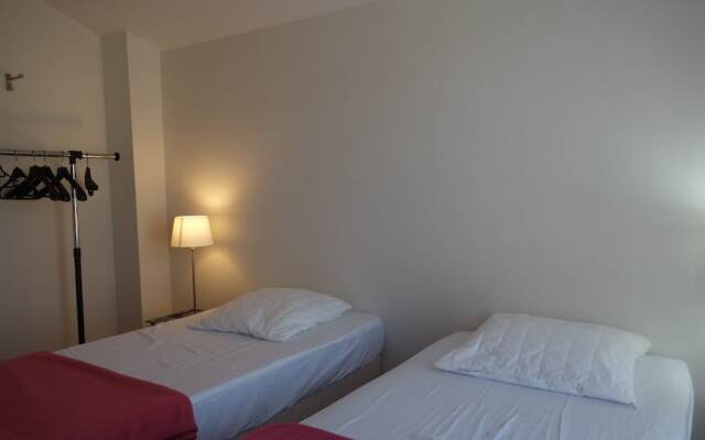 Welcome to Cannes - Azirys