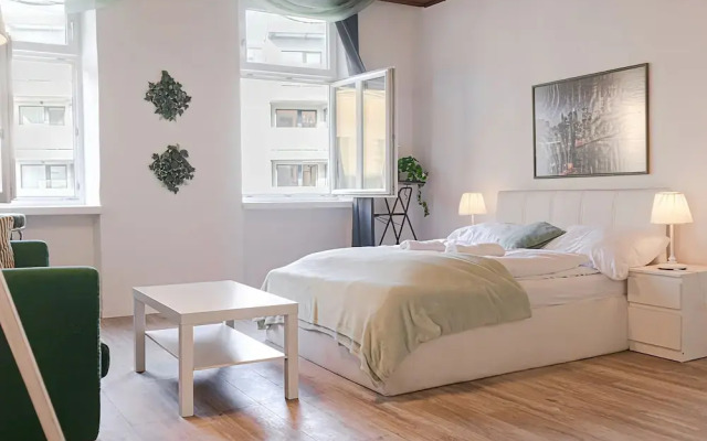 Spacious 2BR Apt Ideal for Longstays