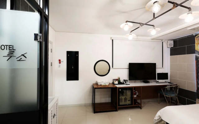 Russo Hotel