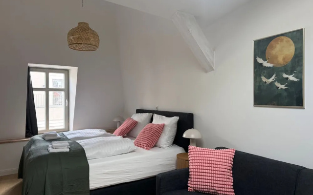 Zentrale Apartments I home2share