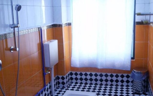 Zhaohuaxishi Youth Hostel