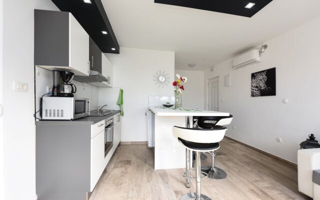 Holiday Apartments Yes Peace