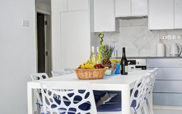 MyHome DeLux, Napa Blue 3Bed with Pool