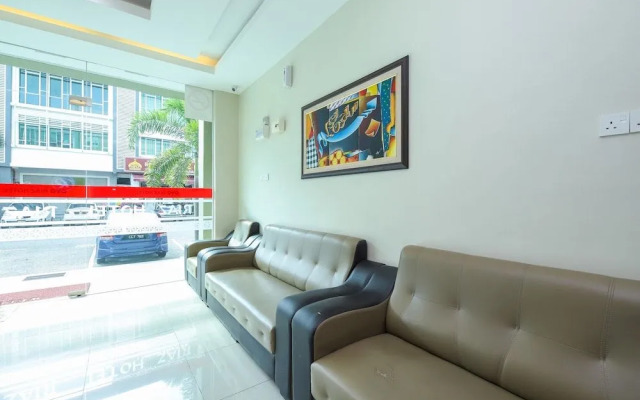 OYO 89839 Riaz Hotel