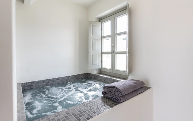 Frescoes Luxury Suites