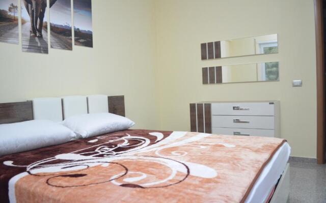 Currila Apartments Durres