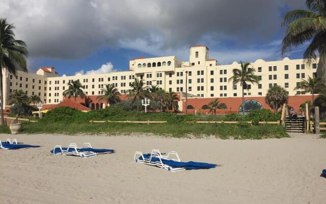 657 Apartment Hollywood Beach