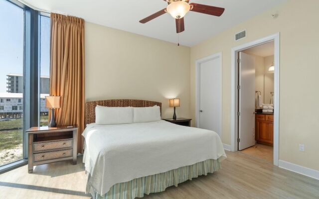 Capri 202 + Free Seasonal Beach Service