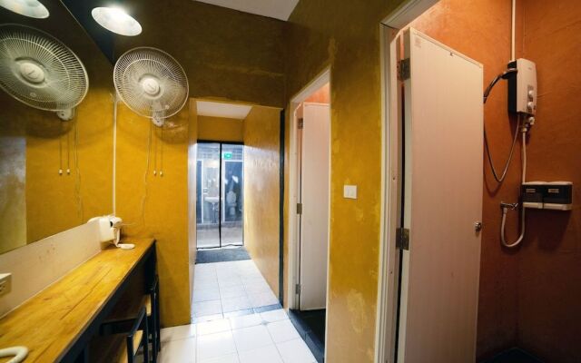 OYO 532 Meet & Meet Hostel