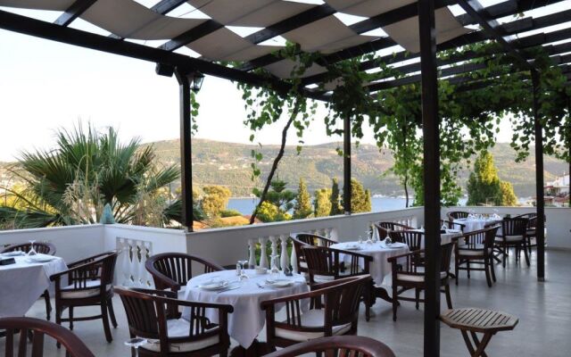 Ino Village Hotel