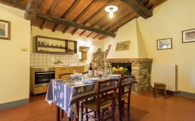 Charming Tuscan Stay With Pool