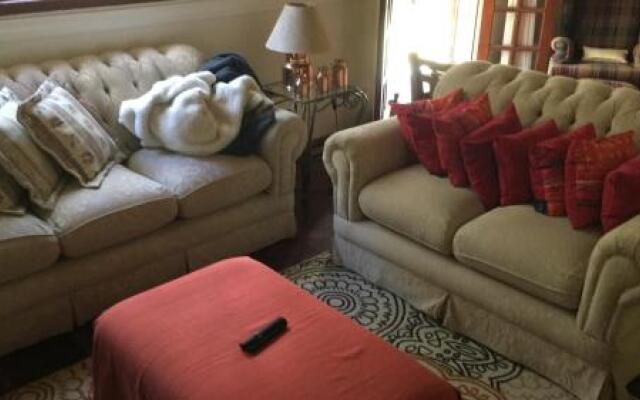 Apartamento em Condomínio Campos do Jordão