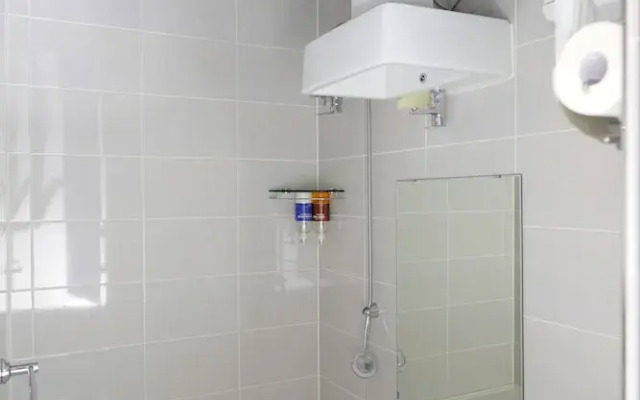 Bluemoon Guest House - Hostel