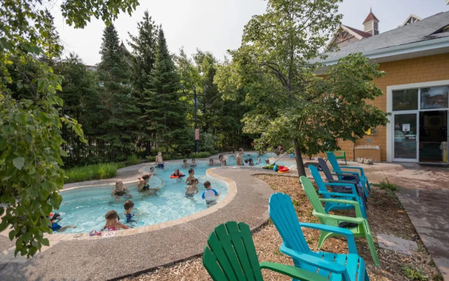 Mountain Walk - Blue Mountain Resort